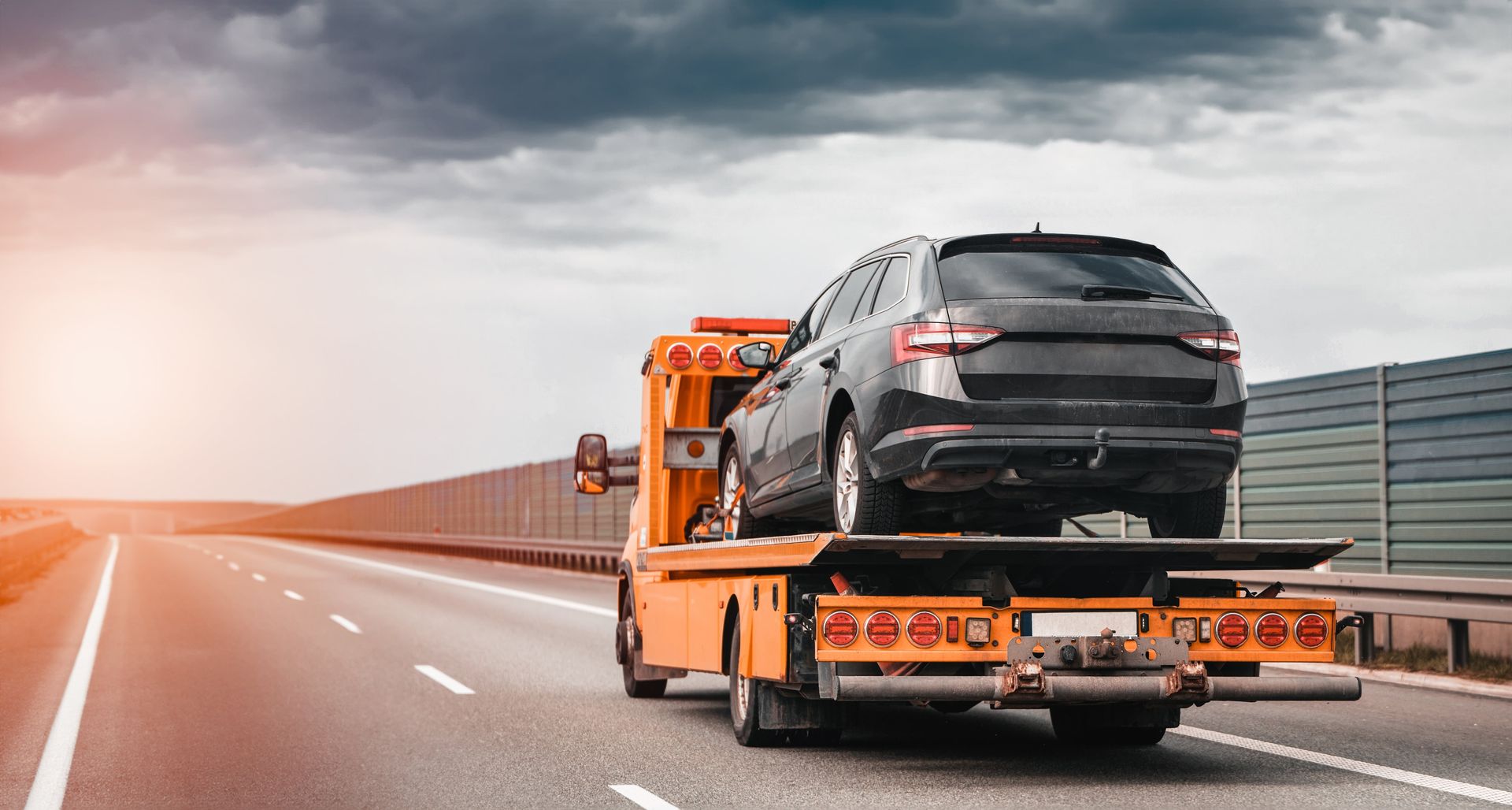 Artems Towing tow truck - 24/7 towing in Auburn, WA