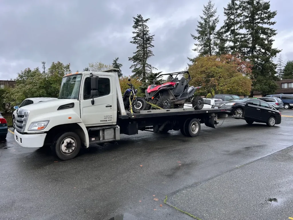 Artems Towing tow truck - 24/7 towing in Auburn, WA