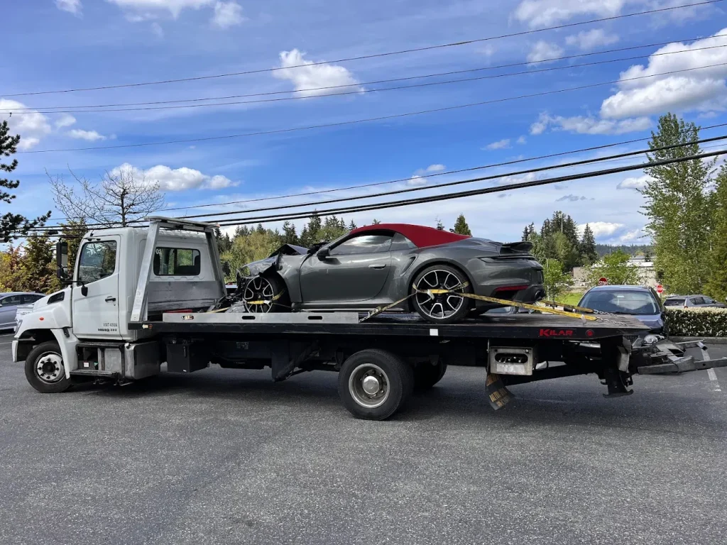 Artems Towing tow truck - 24/7 towing in Auburn, WA